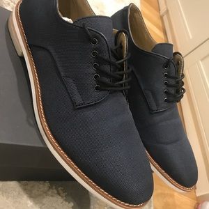 Size 10 US Calvin Klein oxford shoes